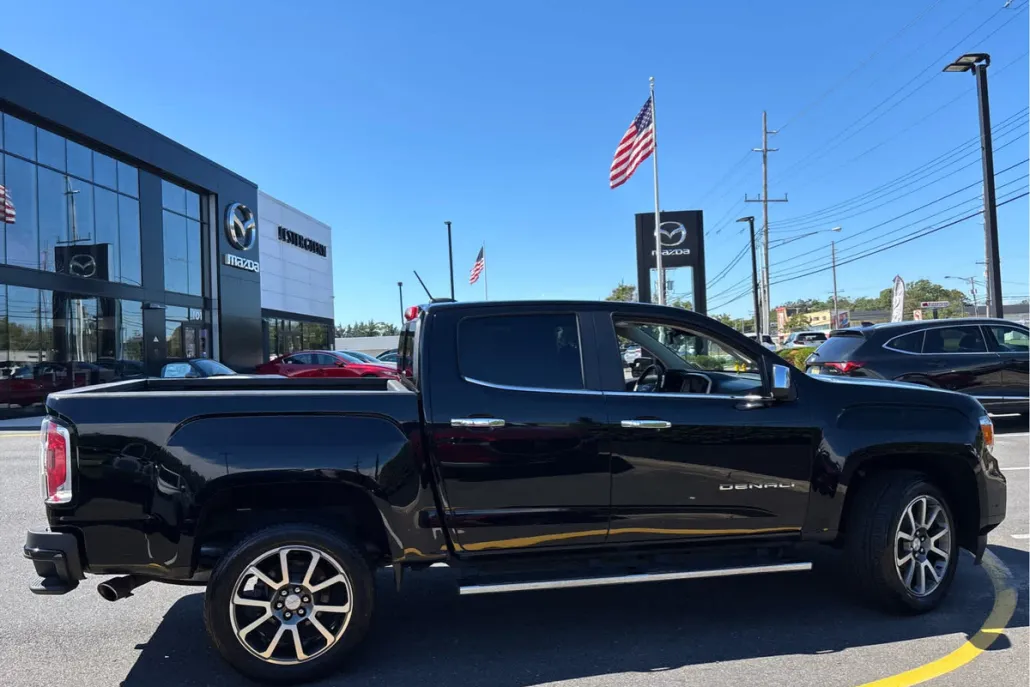 2021 Gmc Canyon Denali photo 1