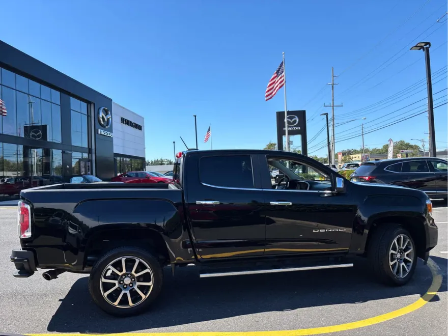 2021 Gmc Canyon Denali photo 1