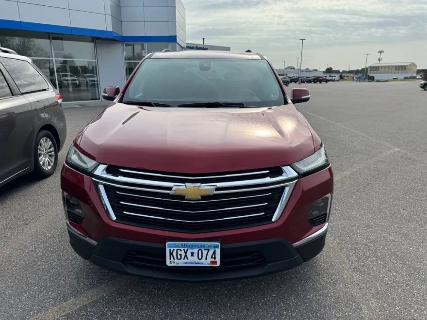 2023 Chevrolet Traverse Leather photo 1