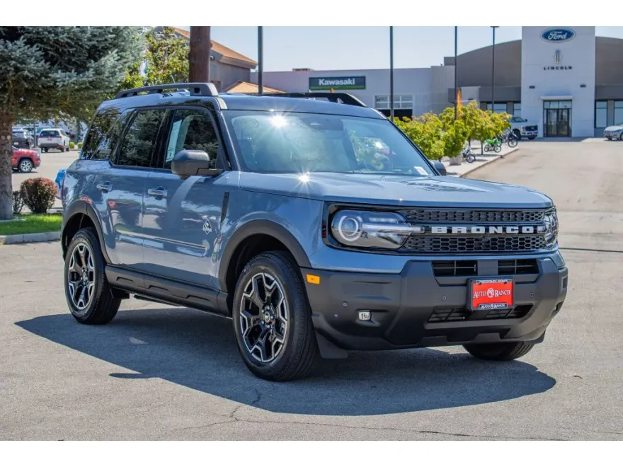 2025 Ford Bronco Sport Outer Banks photo 1