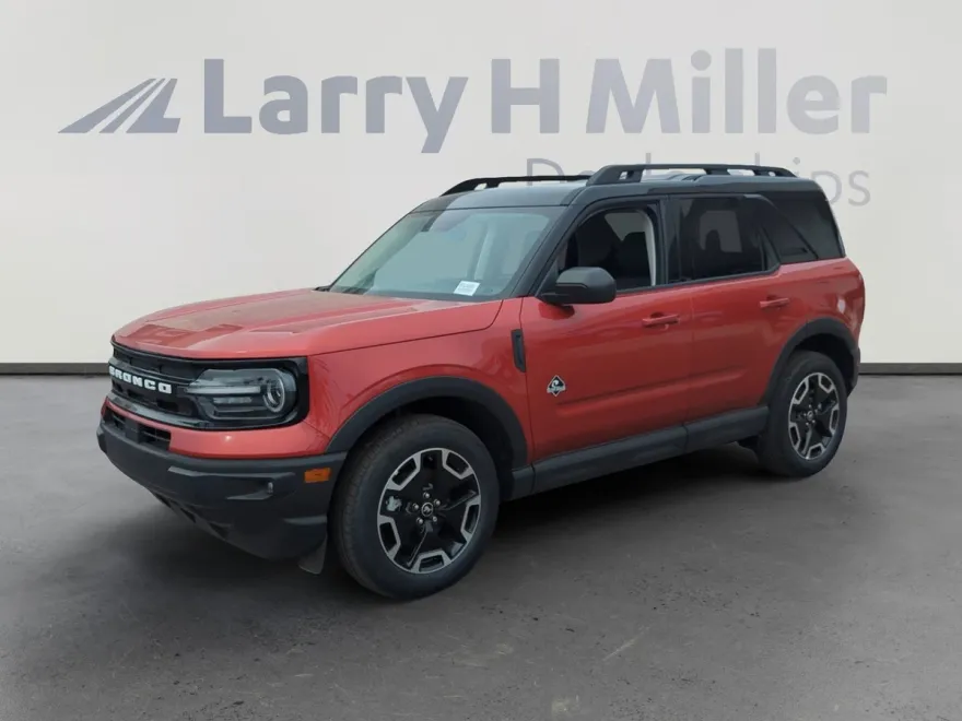 2024 Ford Bronco Sport Outer Banks photo 1