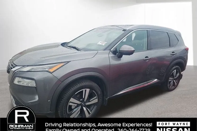 2022 Nissan Rogue SL photo 1