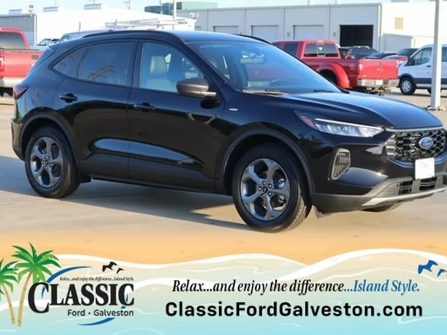2025 Ford Escape ST-Line photo 1