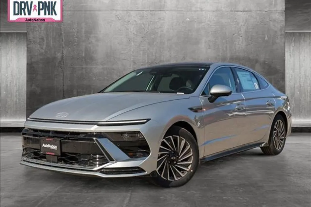 2025 Hyundai Sonata Hybrid Limited photo 1