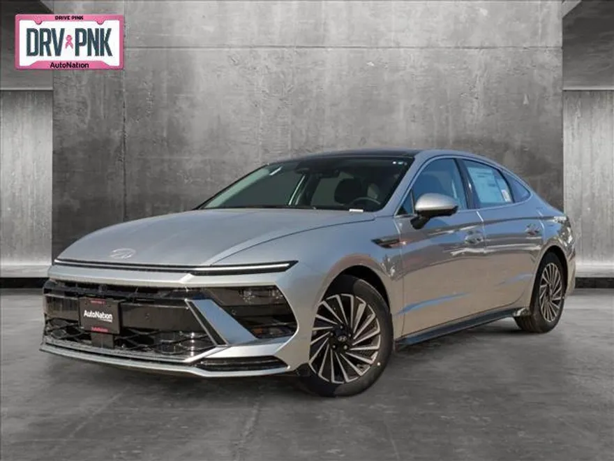 2025 Hyundai Sonata Hybrid Limited photo 1