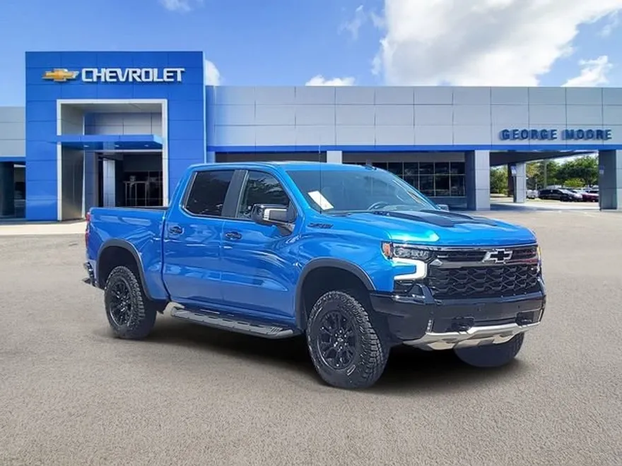 2025 Chevrolet Silverado 1500 ZR2 photo 1