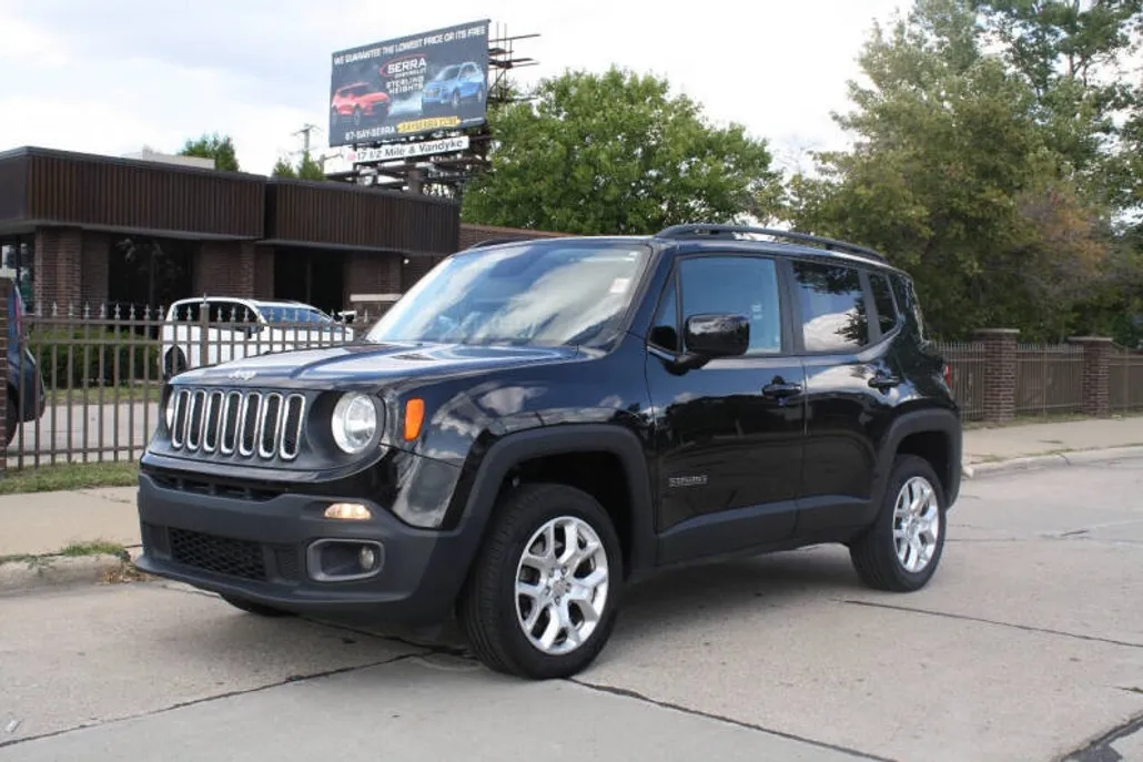 2016 Jeep Renegade Latitude photo 1