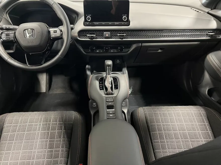 2025 Honda HR-V Sport photo 1