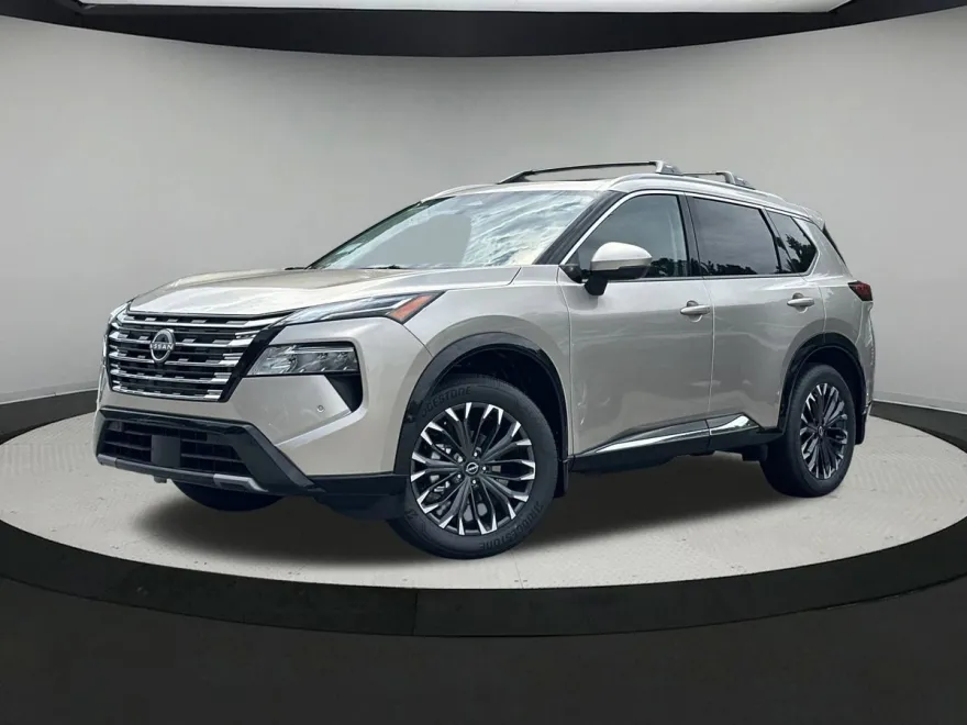 2025 Nissan Rogue Platinum photo 1
