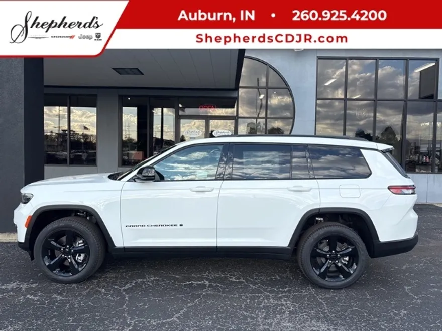 2025 Jeep Grand Cherokee Limited photo 1