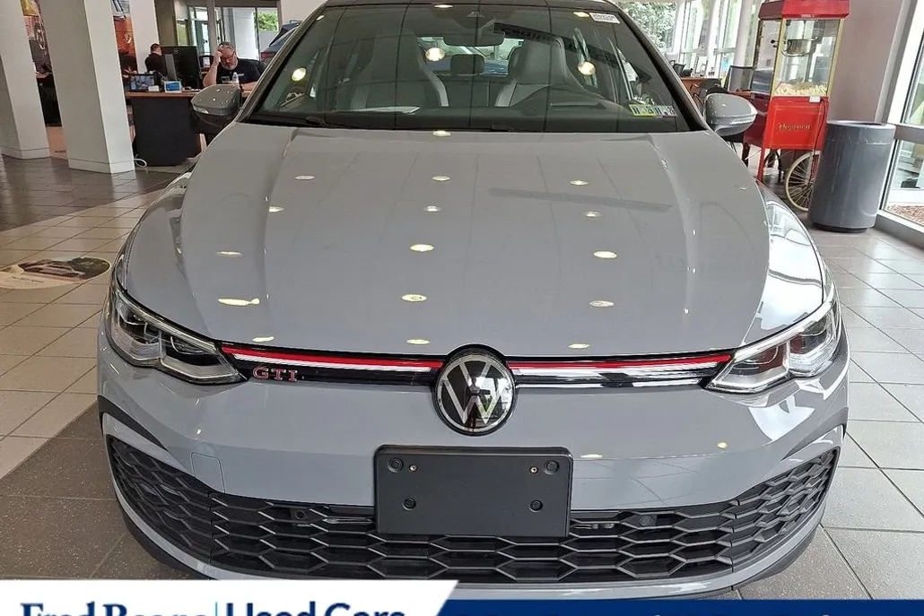2024 Volkswagen Golf GTI Autobahn photo 1