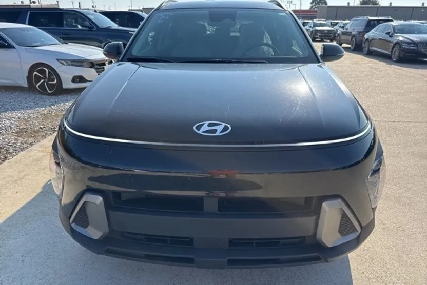 2024 Hyundai Kona SEL photo 1