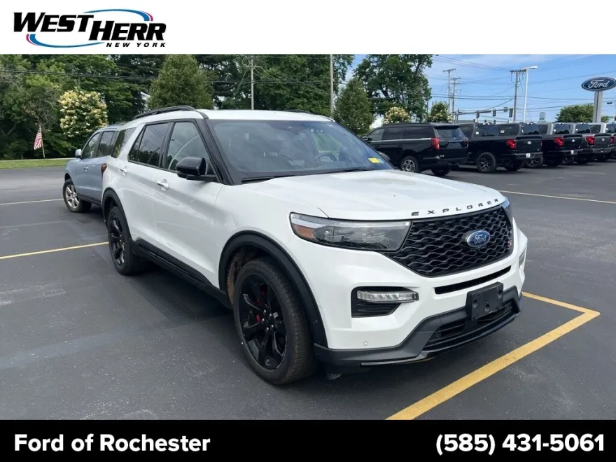 2022 Ford Explorer ST photo 1