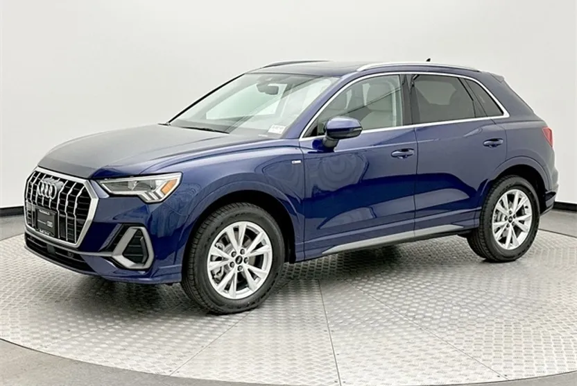 2025 Audi Q3 S line Premium Plus photo 1