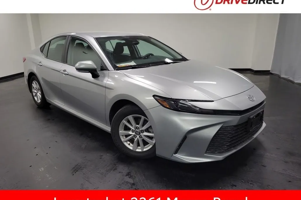 2025 Toyota Camry LE photo 1