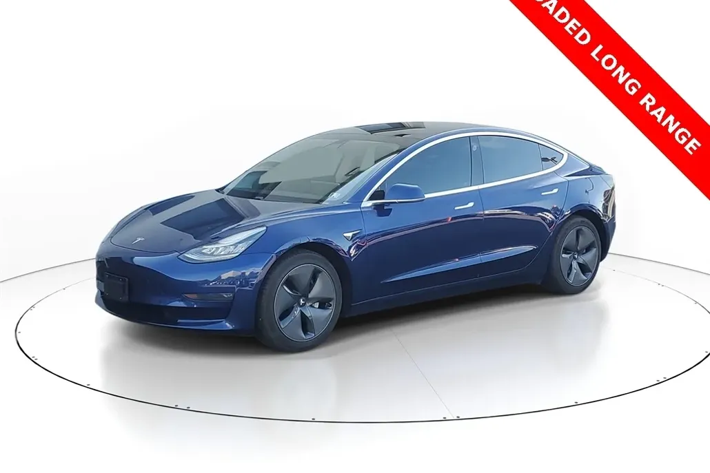 2020 Tesla Model 3 Long Range photo 1