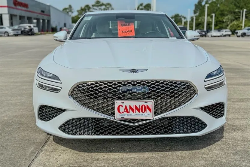2025 Genesis G70 2.5T photo 1