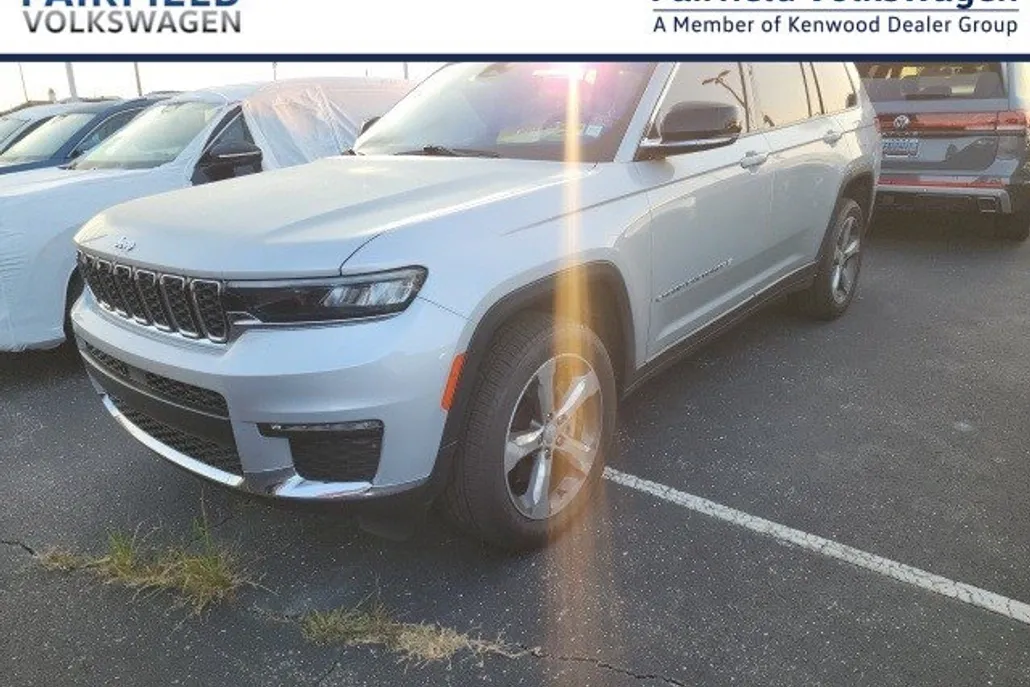 2022 Jeep Grand Cherokee Limited photo 1