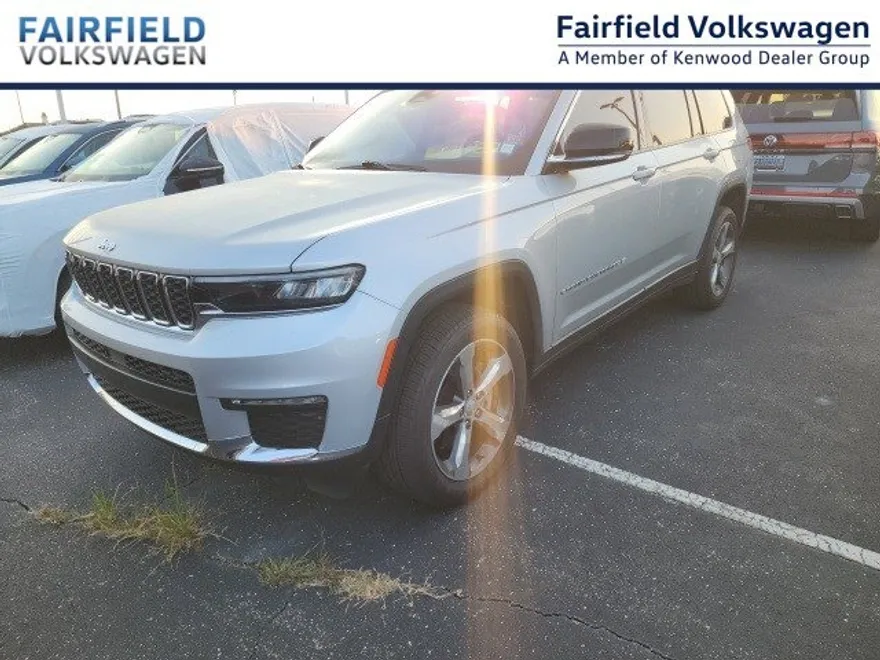2022 Jeep Grand Cherokee Limited photo 1
