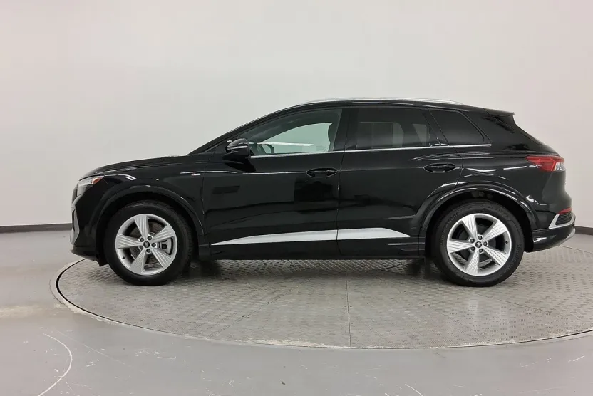2024 Audi Q4 E-tron Premium photo 1