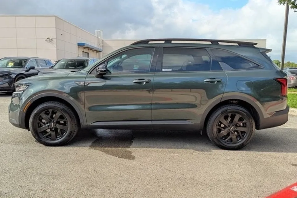 2022 Kia Sorento X-Line S photo 1