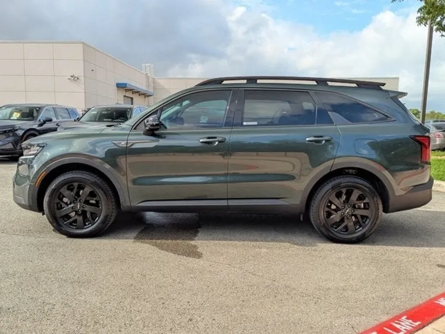 2022 Kia Sorento X-Line S photo 1