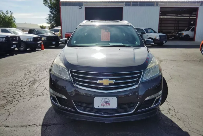2016 Chevrolet Traverse 2LT photo 1