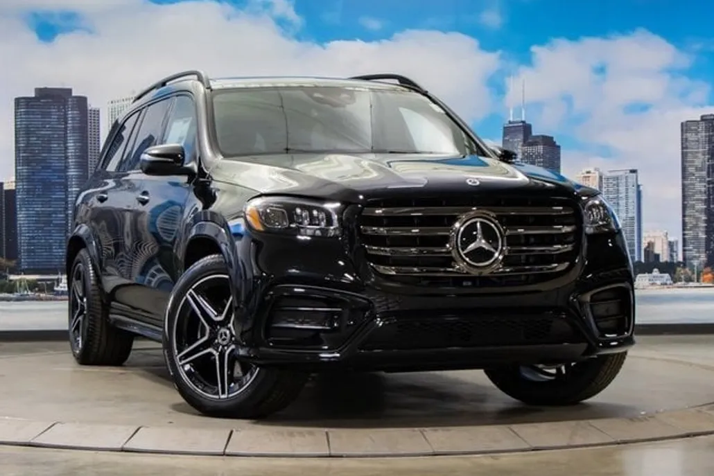 2025 Mercedes Benz GLS 450 4MATIC photo 1
