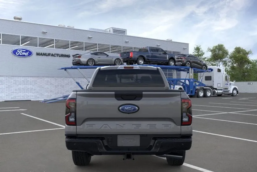 2025 Ford Ranger Lariat photo 1