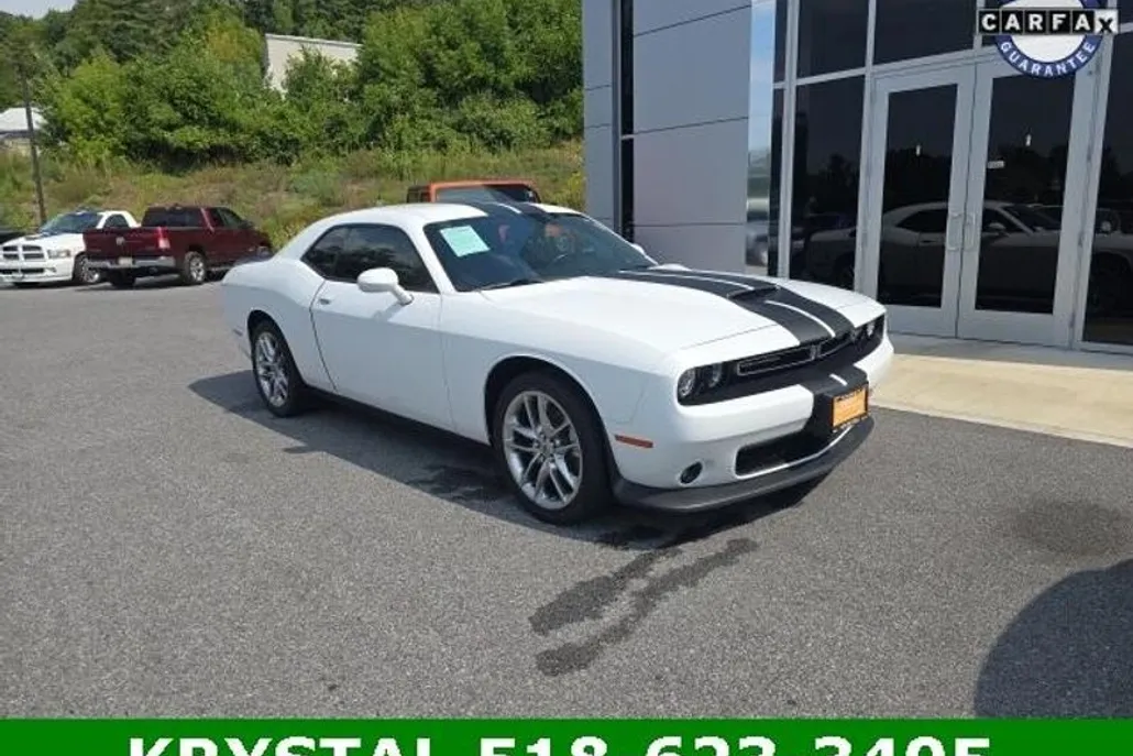 2022 Dodge Challenger GT photo 1