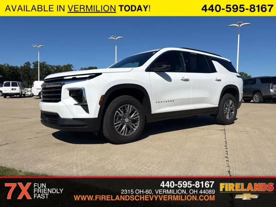 2025 Chevrolet Traverse photo 1