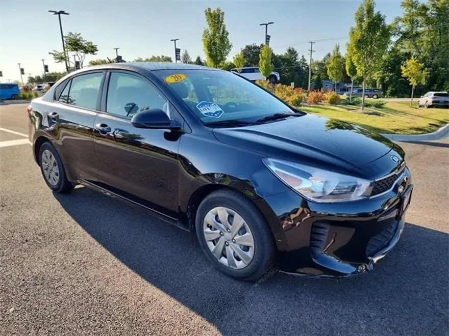 2020 Kia Rio LX photo 1