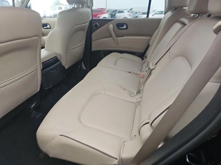 2024 Nissan Armada SL photo 1