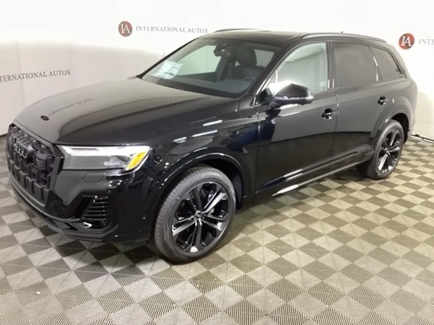 2025 Audi Q7 55 Premium Plus photo 1