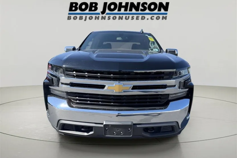 2021 Chevrolet Silverado 1500 LT photo 1