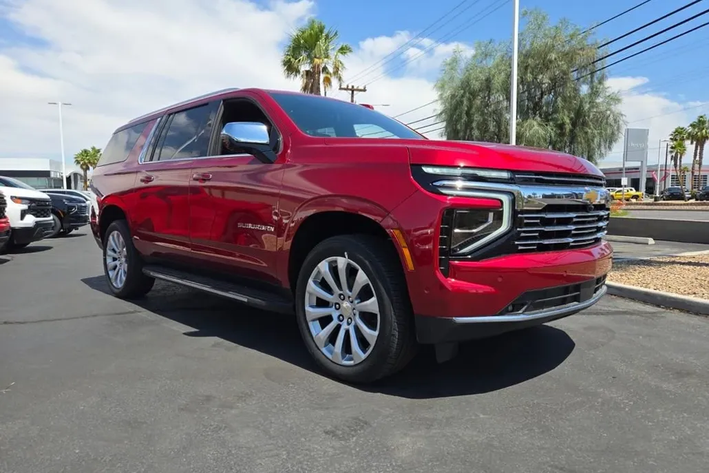 2025 Chevrolet Suburban Premier photo 1