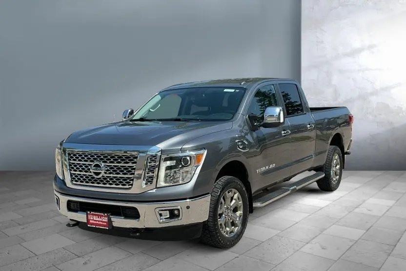 2018 Nissan Titan SL photo 1
