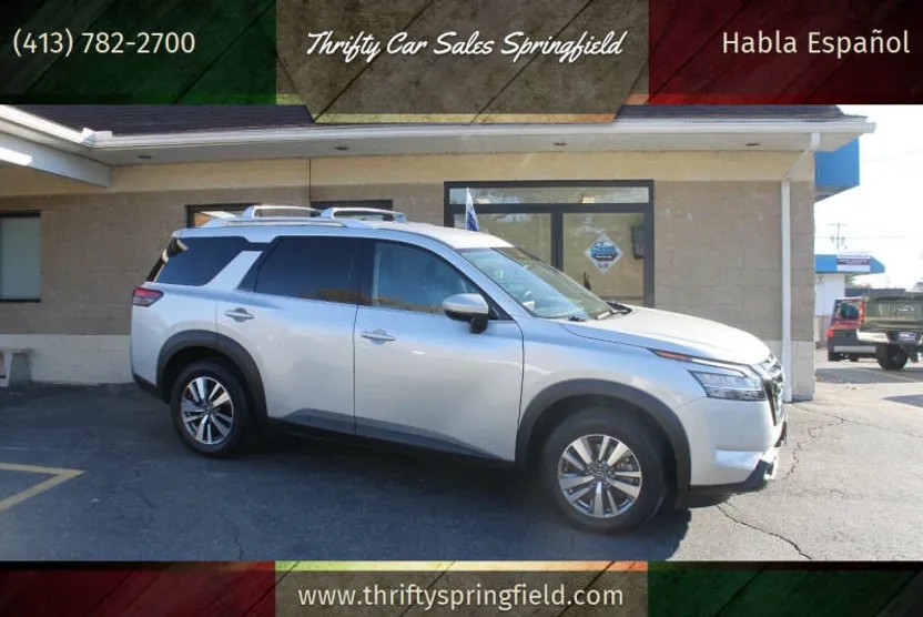 2023 Nissan Pathfinder SL photo 1