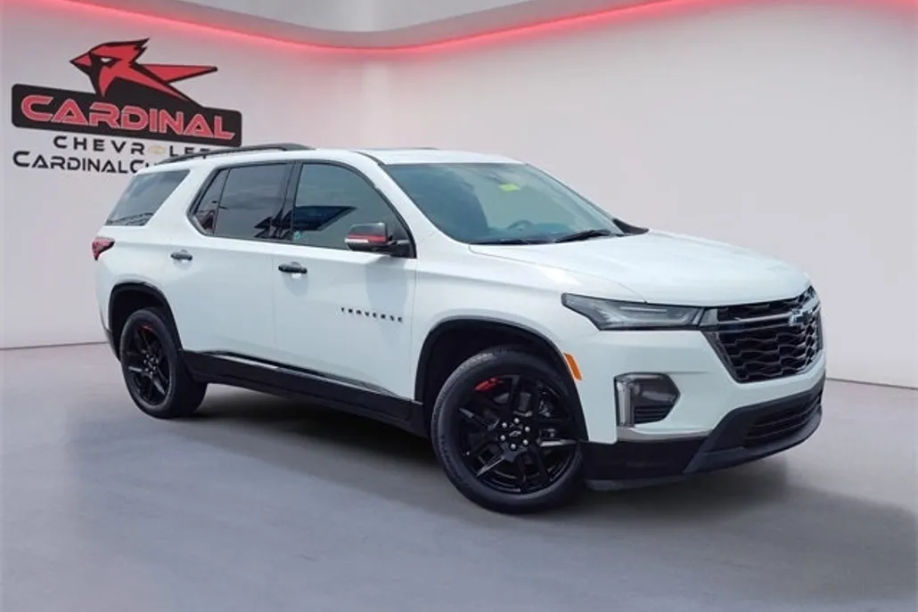 2023 Chevrolet Traverse Premier photo 1