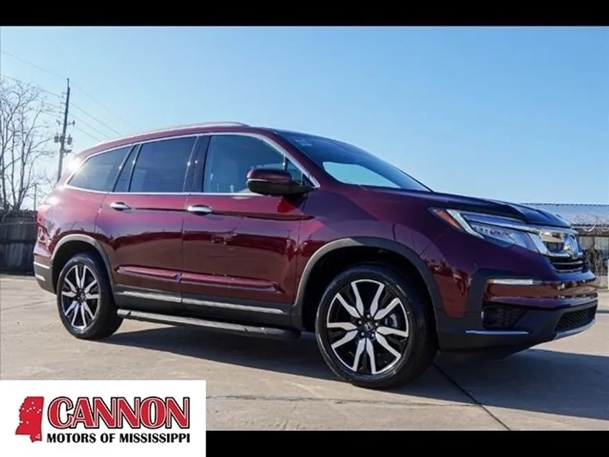 2022 Honda Pilot Touring photo 1