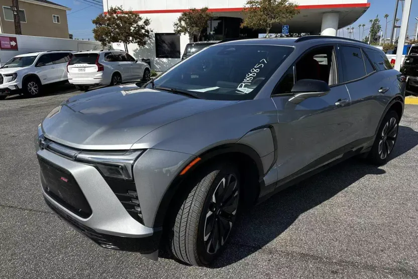 2024 Chevrolet Blazer EV RS photo 1