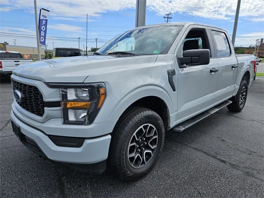 2023 Ford F-150 STX photo 1