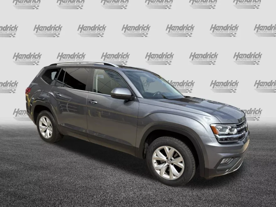 2018 Volkswagen Atlas V6 SE photo 1