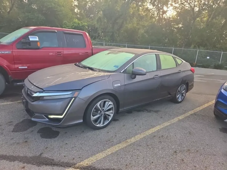 2018 Honda Clarity Plug-In Hybrid Touring photo 1