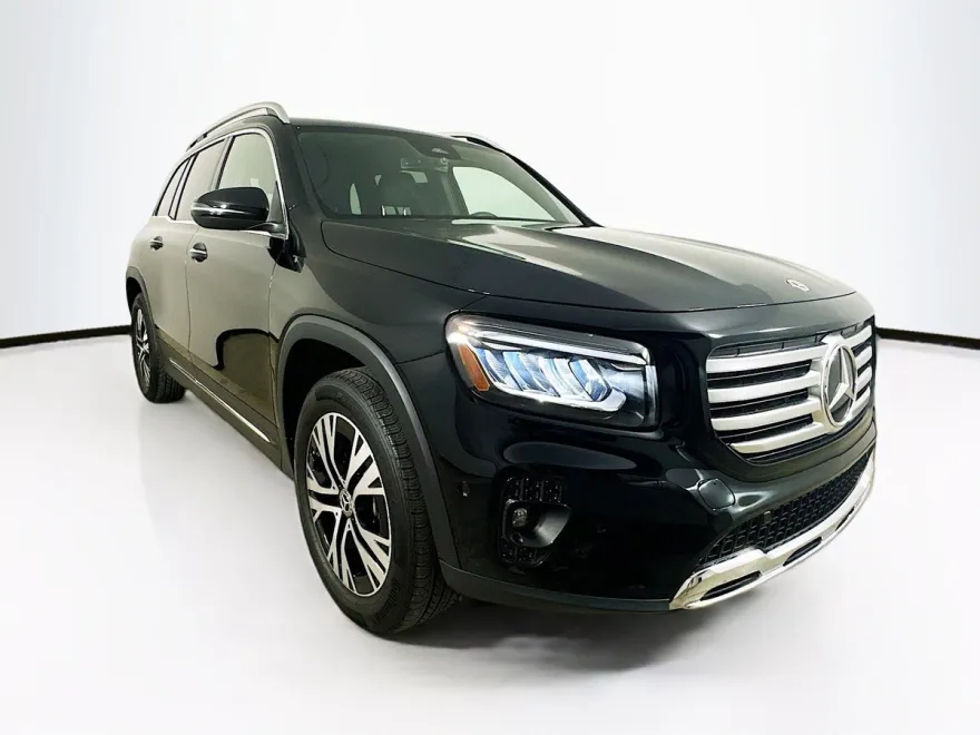2024 Mercedes Benz GLB 250 4MATIC photo 1