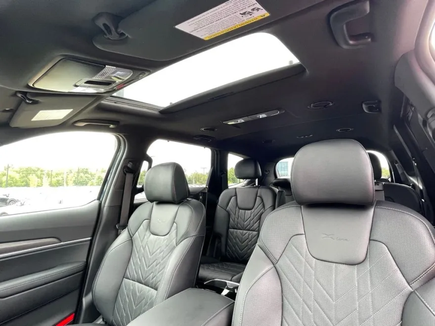 2025 Kia Telluride EX X-Line photo 1