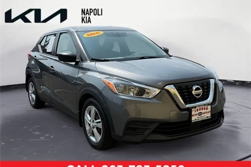 2020 Nissan Kicks S photo 1