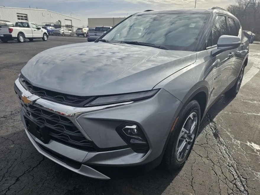 2024 Chevrolet Blazer photo 1