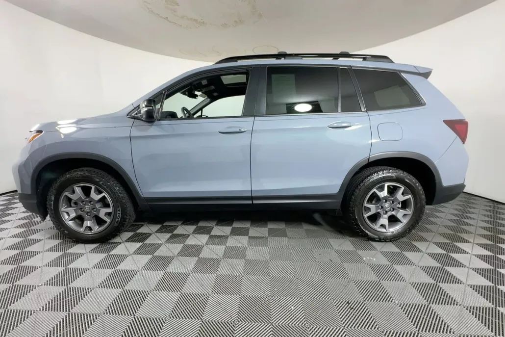 2023 Honda Passport TrailSport photo 1