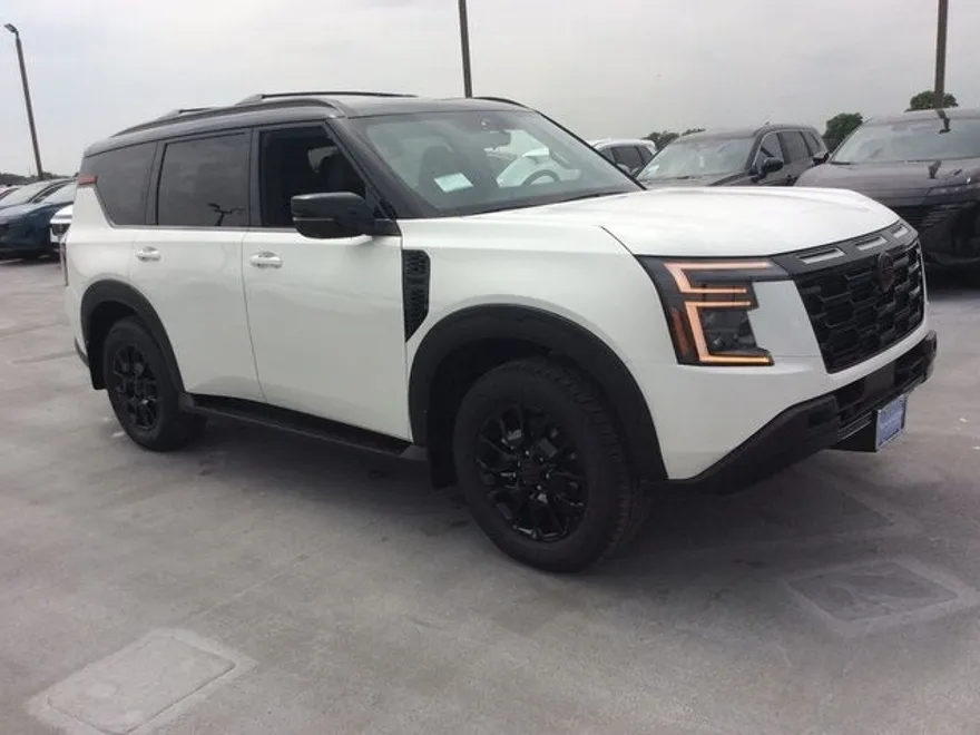 2025 Nissan Armada photo 1